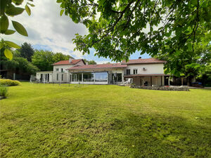 Furnished, ready for living rural house with pool & big yard