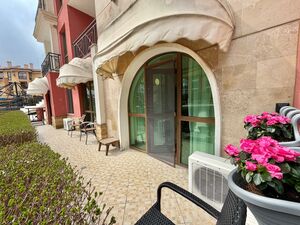  Family Property Near the Beach | St. George Palace