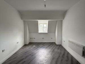 2 Bed 2 Bath apartment in Huyton L36