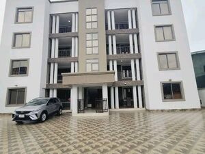 executive 3-bedroom apartment to let@ spintex