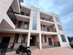 EXECUTIVE 2-BEDROOM APARTMENT TO LET@ADJRINGANOR