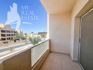Sea view studio in Florenza Khamsin