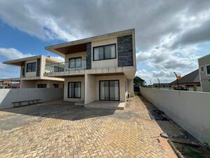 EXECUTIVE 3-BEDROOM DETACHED HOME FOR SALE@ AMRAHIA
