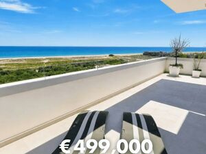 Apartment on the Seafront