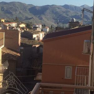 Panoramic Townhouse in Sicily - Casa La Mattina Via Perciò