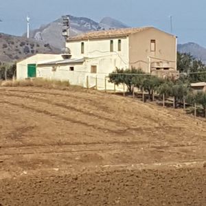sh 657, villa, Caccamo, Sicily