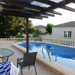 Beautiful villa with guest house and pool  Ref: 1176