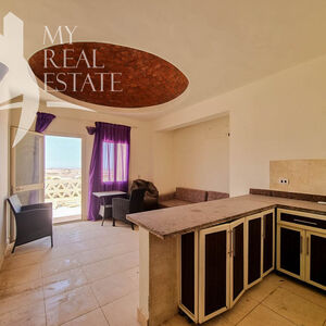Spacious 1 bedroom apartment with sea view