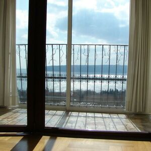 EXCLUSIVE FULLY FURNISHED APARTMENT, SEA PANORAMA, IN VARNA 