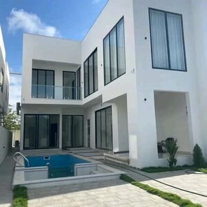 4BEDROOM HOUSE@ EAST LEGON