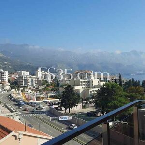 Furnished 2 bedroom apartment near the beach in Becici