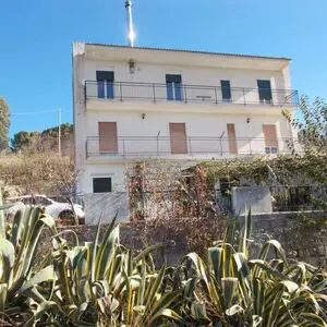 sh 773, villa, Caccamo, Sicily