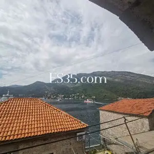 Antique house 20 meters from the sea in Lepetane