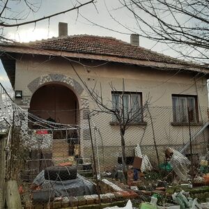 Big rural property with house, annex, garage, barn and land