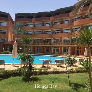 Oasis Resort: 2 bedrooms with huge private terrace next to p