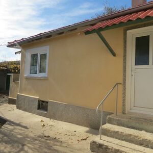 3 Bed partly renovated house near General Toshevo