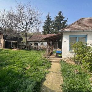 House in Tolna, Dombóvár-Szőlőhegy