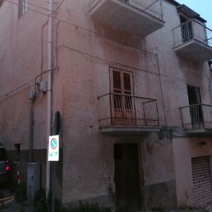 Townhouse in Sicily with courtyard - Ciraolo Aragona (AG)