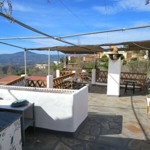 Stunning Well Presented Townhouse