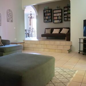 3 Bedroom Home For Rent In Shawford