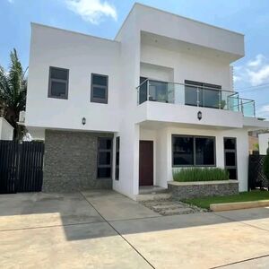 Exexutive 3Bedroom Townhouse @ East legon 