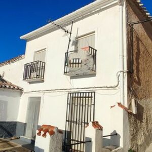 FOR41 Village house with large patio. Video available.