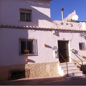 FSRN68 Village house with rental business.