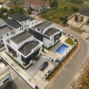 4 Bedroom Duplex
