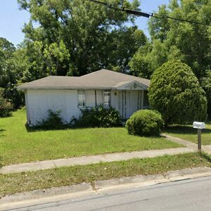 1619 N 6TH AVE, PENSACOLA, FL 32503-5202 2BD 1BA 1,296SQFT