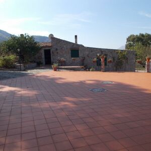 sh 831, villa, Caccamo, Sicily