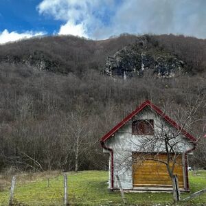 Plot and house for sale in Kolasin-Montenegro