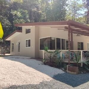 2BR Home with Private Pool, Manuel Antonio Park | Airbnb