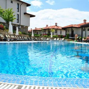 One-bedroom apartment with a sea view in Bay View Villas