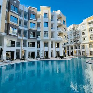 Cozy Studio in Aqua Infinity