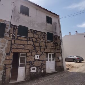  Imóvel do Banco, Moradia em Candosa, Tábua 