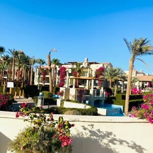 Two-Bedroom Apartment with a Garden in Verinda Sahl Hasheesh