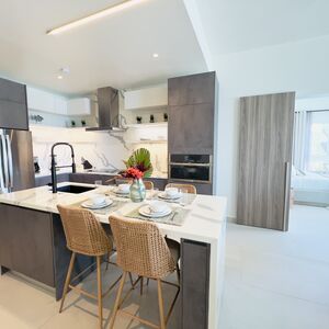 Luxury 3 Bedroom Italian Finish Beachfront Condo