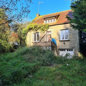 Charming Country Home with Extra House, Garden & Tennis Cour