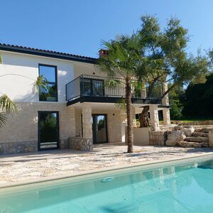 Villa with a Pool and Three Separate Apartments, 300m to sea