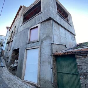 House to Rebuild in Fajão – Serra do Açor