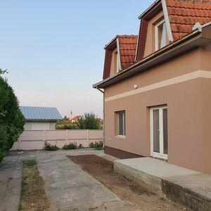 I am selling a house in Dobanovci-Belgrade