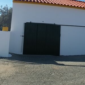 Portugal: 2 Houses + Land – Renovation & Rental Potential