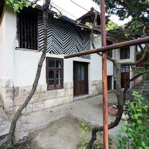 2 bedroom house with large garden near Ruse