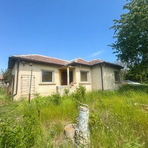 Renovated 1-bedroom house with big garden 10 minutes to the 