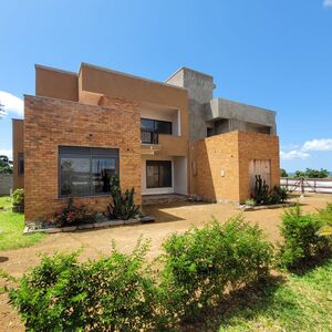 3 And 4 Bedroom Lakefront Villas In Entebbe Uganda