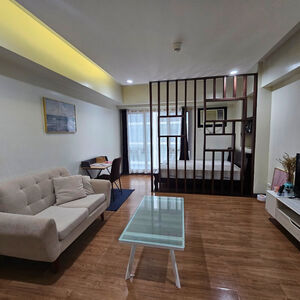 Two Maridien BGC Rent 