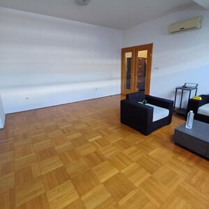 Comfortable 3-room apartment in the very center