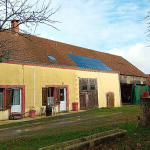 Detached Farm House with Garden and outbuildings