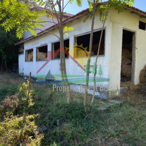 GREAT OPPORTUNITY: REGULATED Plot 9298m2, several buildings,