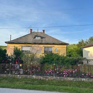 House in Csokváomany, Borsod-Abaúj-Zemplén